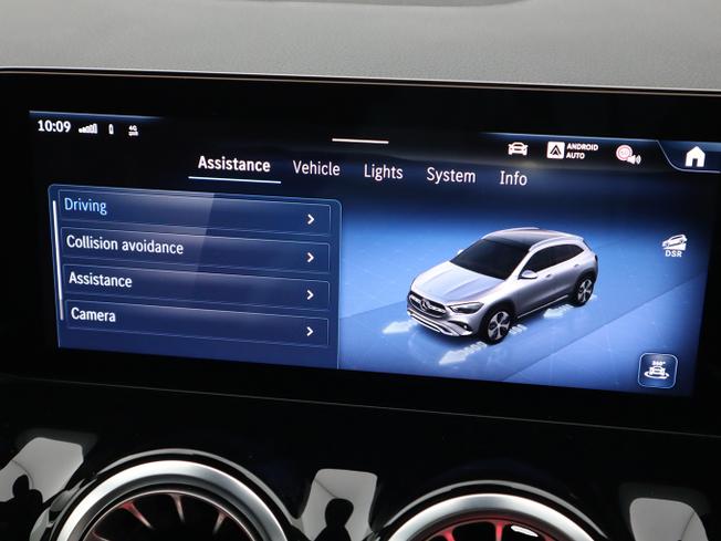 MERCEDES-BENZ GLA Photo 36