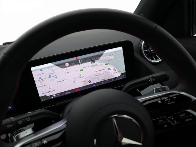 MERCEDES-BENZ GLA Photo 37