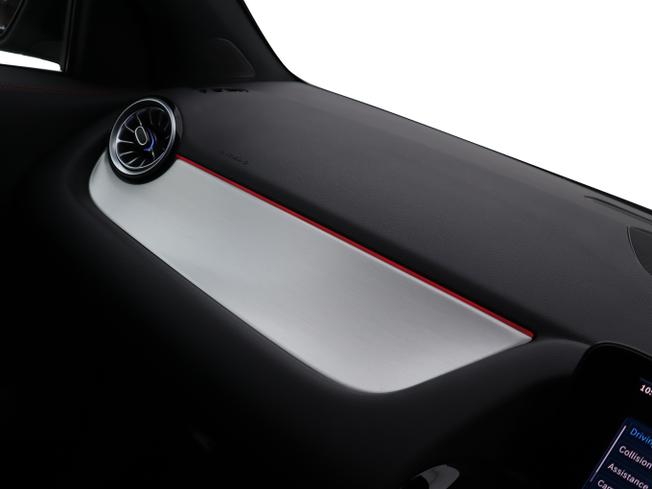 MERCEDES-BENZ GLA Photo 39