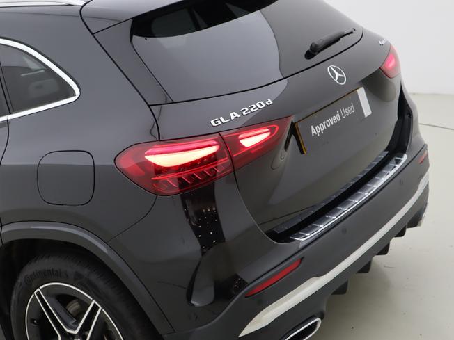MERCEDES-BENZ GLA Photo 45