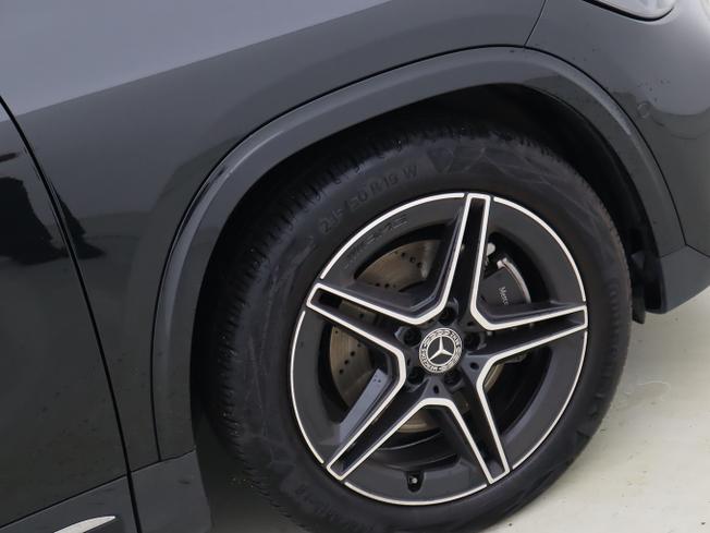 MERCEDES-BENZ GLA Photo 6