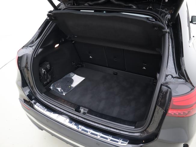 MERCEDES-BENZ GLA Photo 9