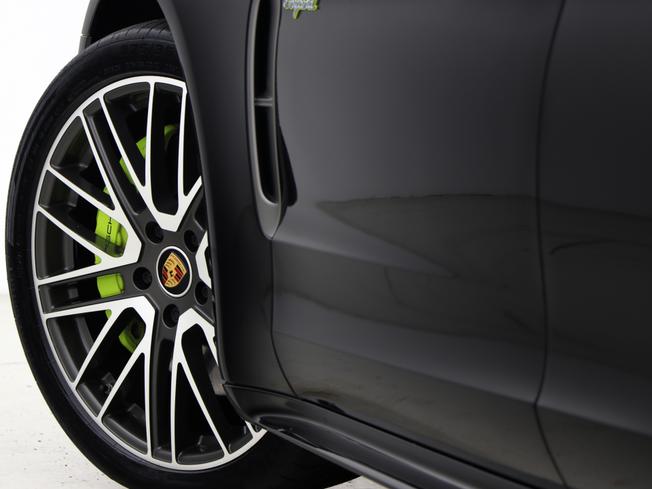 PORSCHE Panamera Photo 22