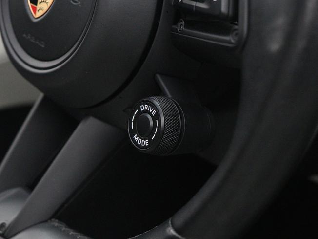 PORSCHE Panamera Photo 35