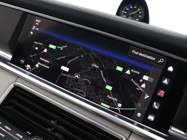 PORSCHE Panamera Photo 45