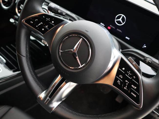 MERCEDES-BENZ A Class Photo 15