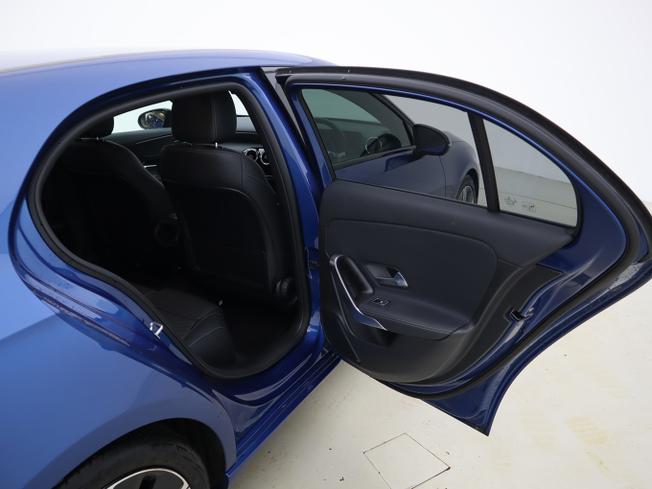 MERCEDES-BENZ A Class Photo 26