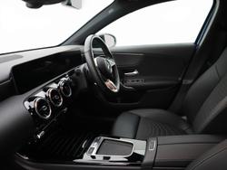 MERCEDES-BENZ A Class Photo 3