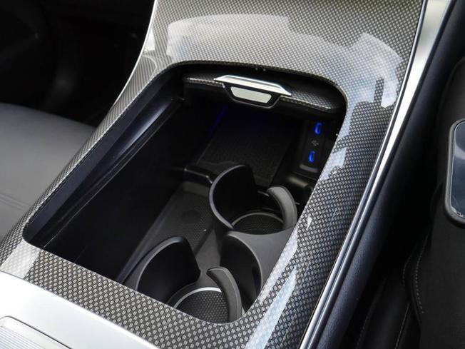 MERCEDES-BENZ Glc Photo 16