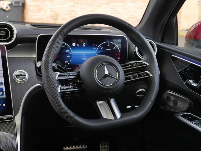 MERCEDES-BENZ Glc Photo 17