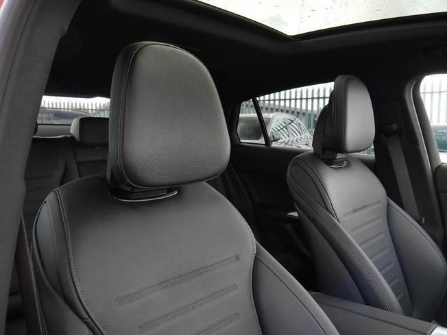 MERCEDES-BENZ Glc Photo 26