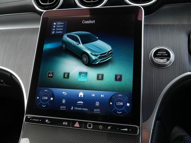MERCEDES-BENZ Glc Photo 32