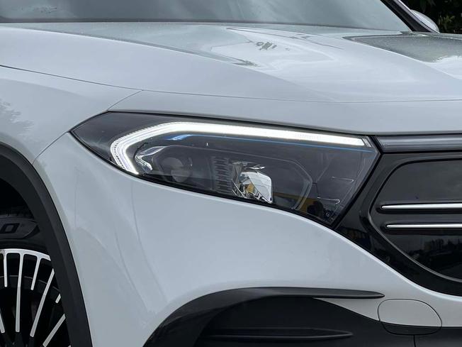 MERCEDES-BENZ Eqb Photo 13