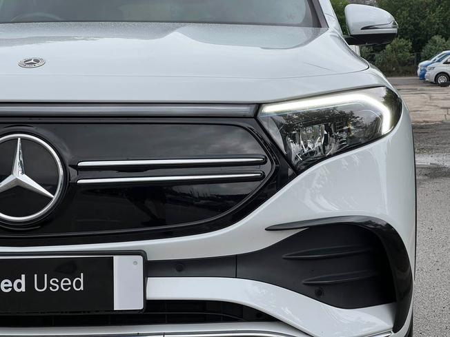 MERCEDES-BENZ Eqb Photo 18