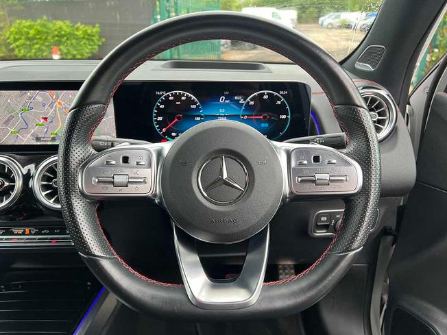 MERCEDES-BENZ Eqb Photo 25