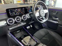 MERCEDES-BENZ Eqb Photo 3