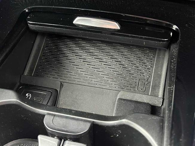 MERCEDES-BENZ Eqb Photo 39