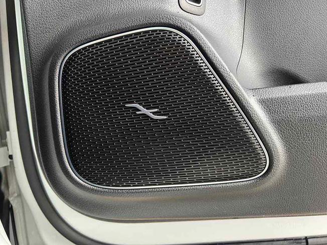MERCEDES-BENZ Eqb Photo 42