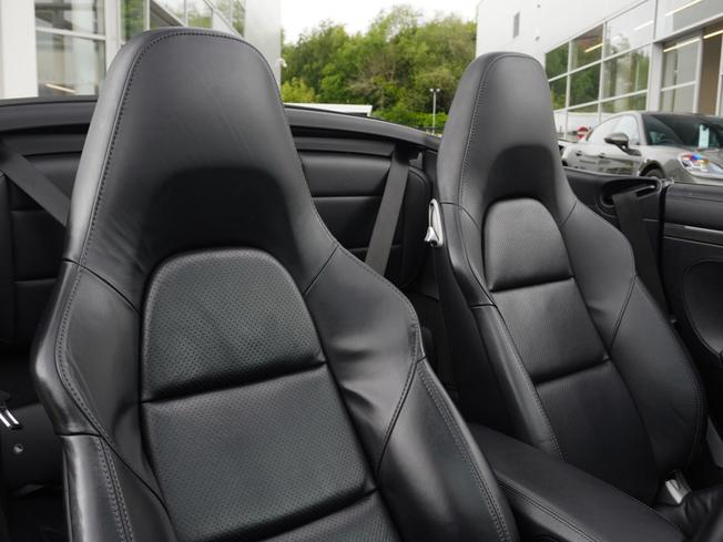 PORSCHE 911 Photo 14