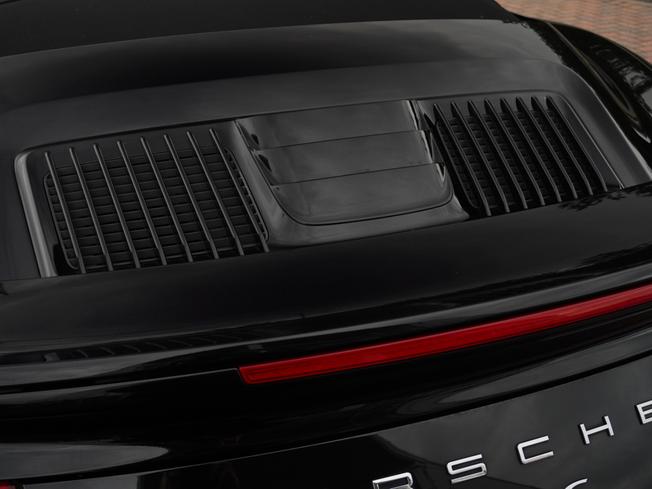 PORSCHE 911 Photo 27