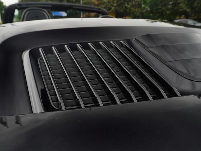 PORSCHE 911 Photo 28