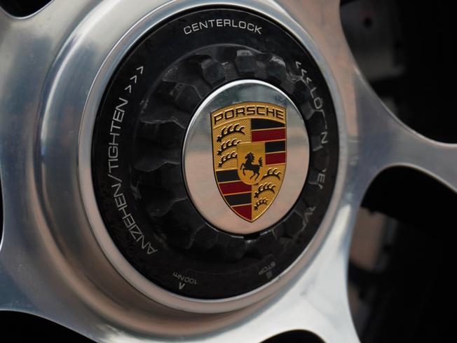 PORSCHE 911 Photo 40
