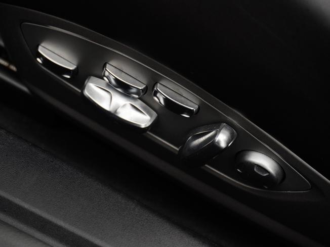 PORSCHE 911 Photo 47