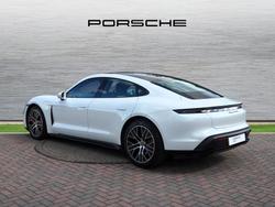PORSCHE Taycan Photo 2