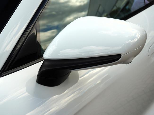 PORSCHE Taycan Photo 49