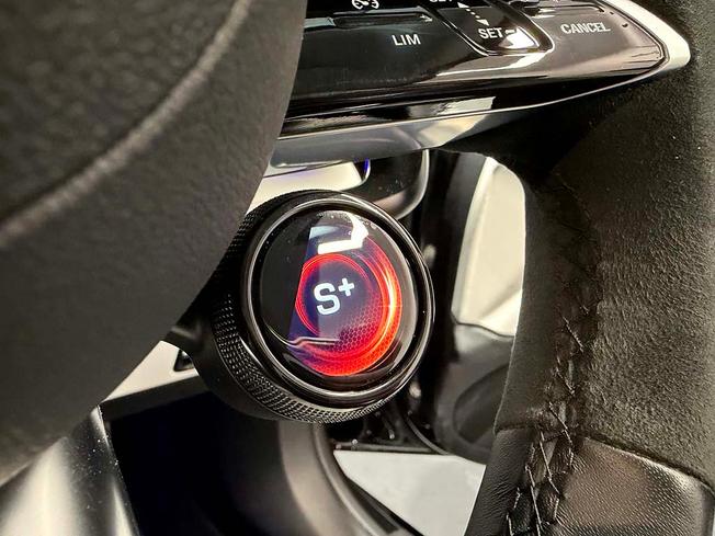 MERCEDES-BENZ AMG GT Photo 25
