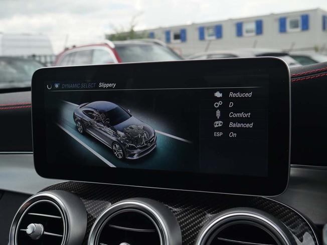 MERCEDES-BENZ C Class Photo 32