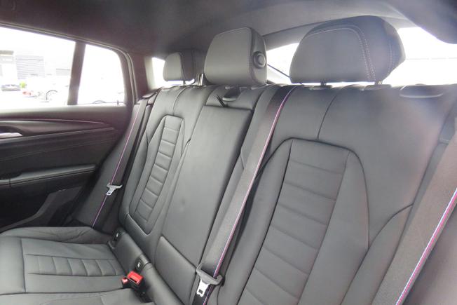 BMW X4 Photo 25