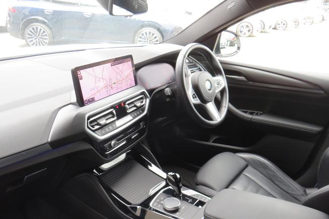 BMW X4 Photo 26