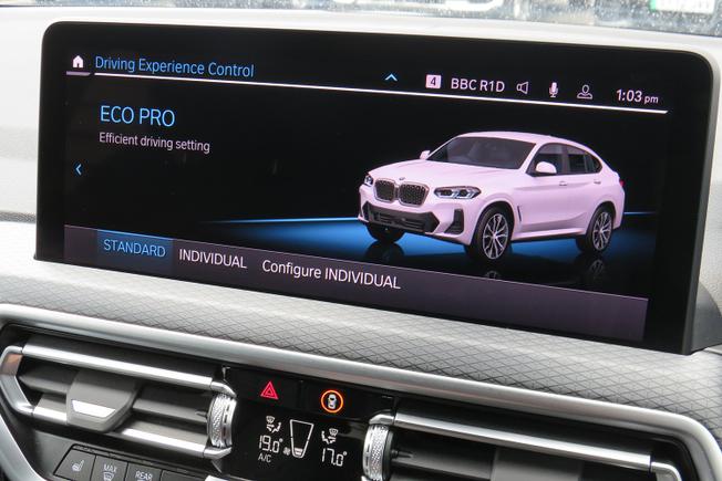 BMW X4 Photo 35