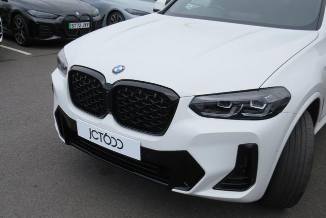 BMW X4 Photo 9