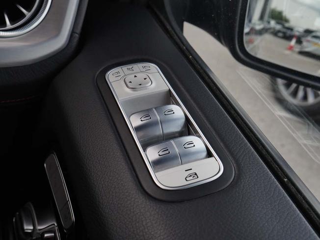 MERCEDES-BENZ G Class Photo 15