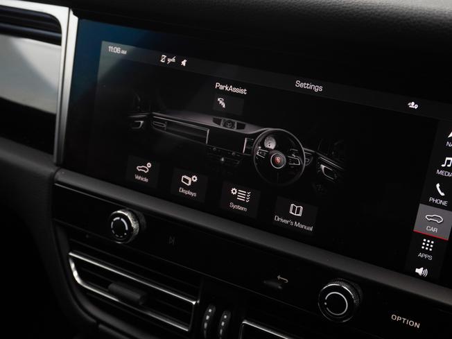 PORSCHE Macan Photo 25