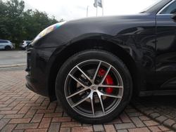 PORSCHE Macan Photo 4