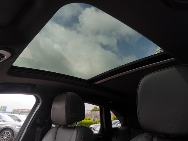 PORSCHE Macan Photo 48