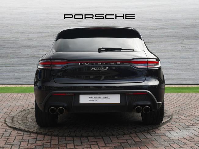 PORSCHE Macan Photo 7