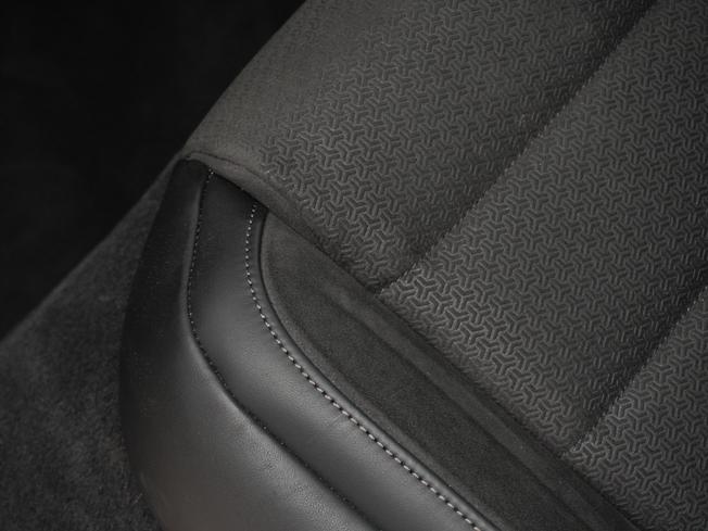PORSCHE Taycan Photo 20