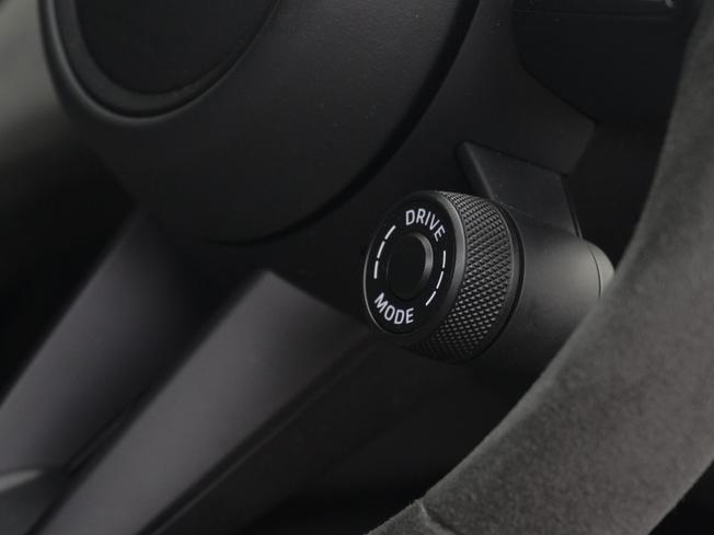 PORSCHE Taycan Photo 34