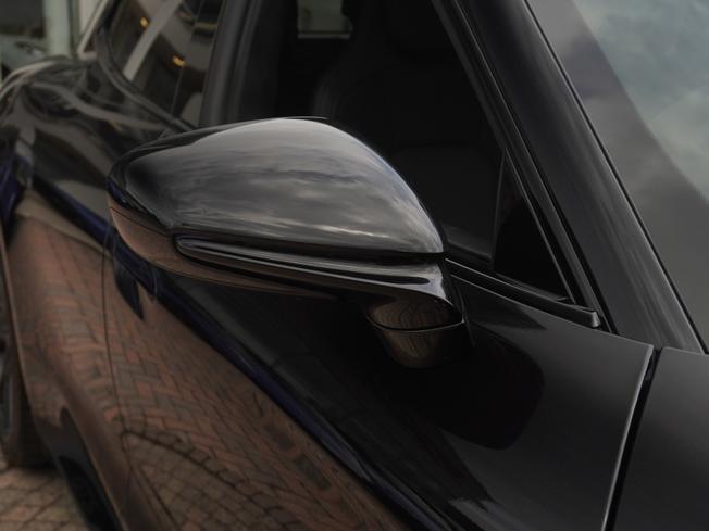 PORSCHE Taycan Photo 39