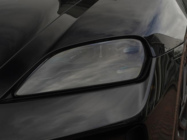 PORSCHE Taycan Photo 48