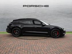 PORSCHE Taycan Photo 5