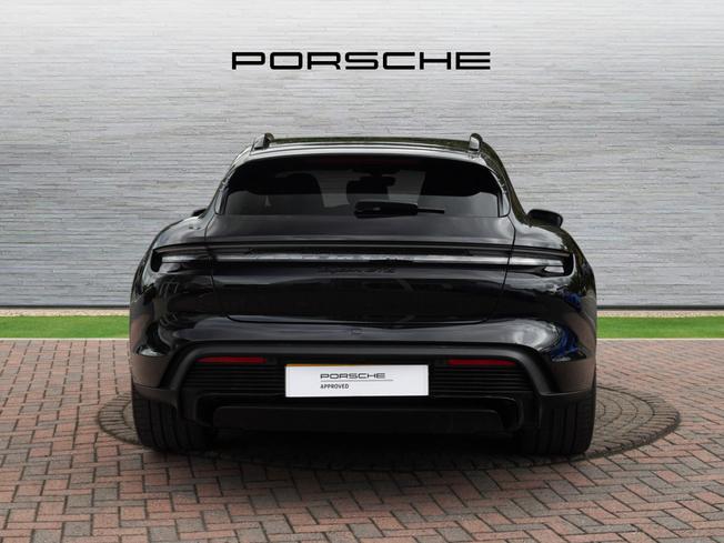 PORSCHE Taycan Photo 7