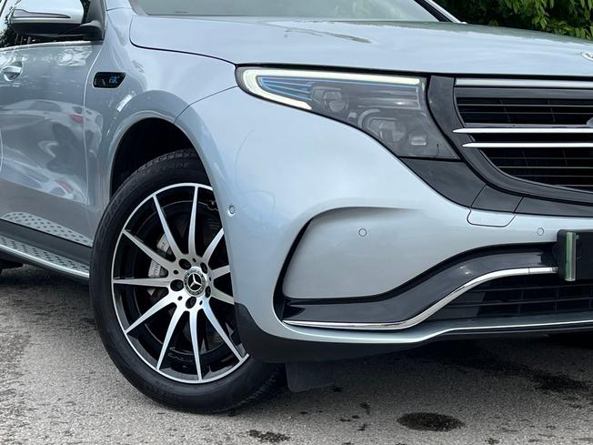 MERCEDES-BENZ EQC Photo 12