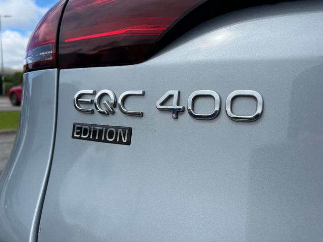 MERCEDES-BENZ EQC Photo 21