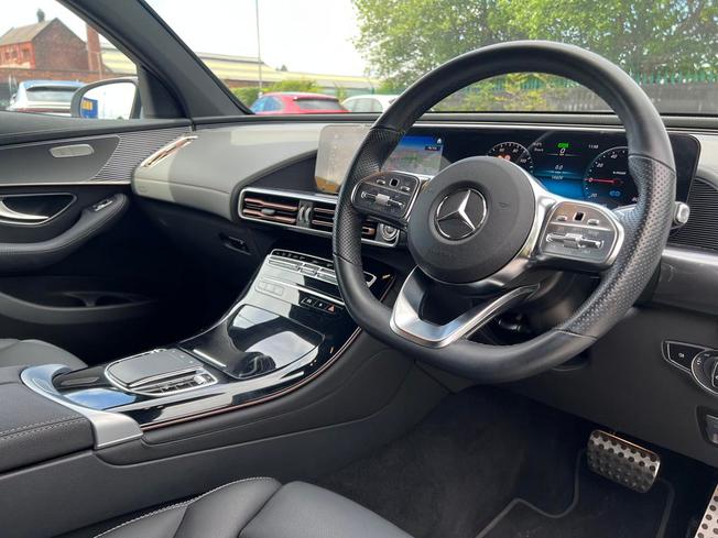 MERCEDES-BENZ EQC Photo 22