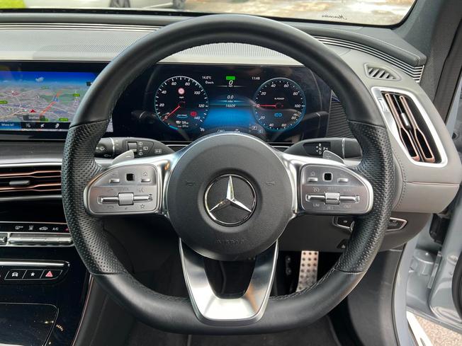 MERCEDES-BENZ EQC Photo 28